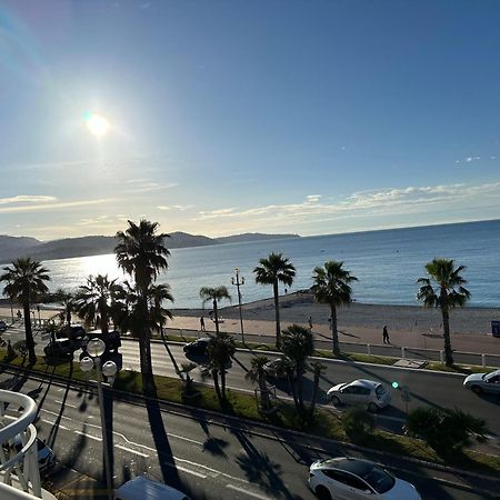 Beach Front, Superbe Appartement Pour 4 Personnes 니스 외부 사진
