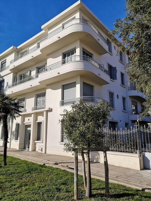 Beach Front, Superbe Appartement Pour 4 Personnes 니스 외부 사진